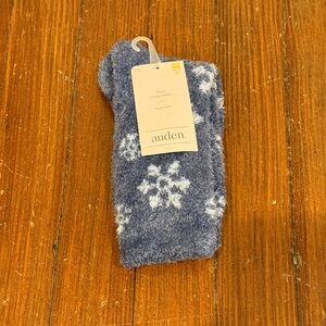 Auden Fuzzy Blue Socks with Snowflake Design